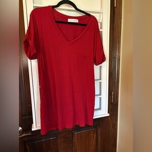 Kiki LaRue Rebecca: the label Red long tshirt